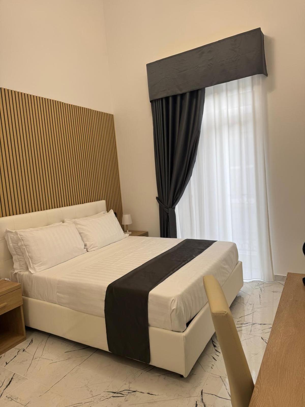 Hotiday Room Collection - Napoli Sant'Arcangelo Exteriör bild