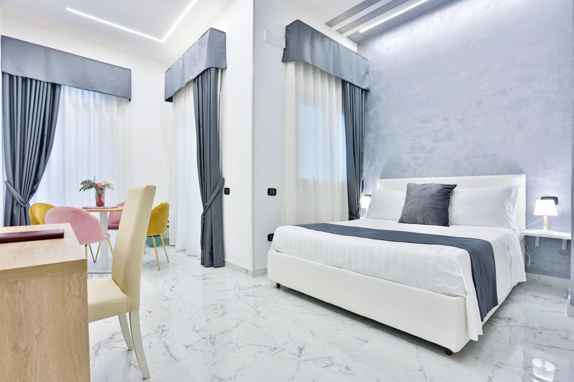 Hotiday Room Collection - Napoli Sant'Arcangelo Exteriör bild